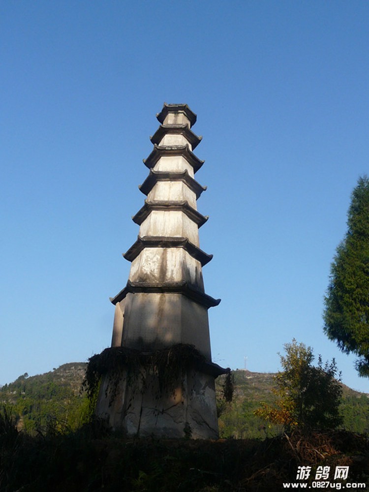 南江长赤惊现雷峰塔